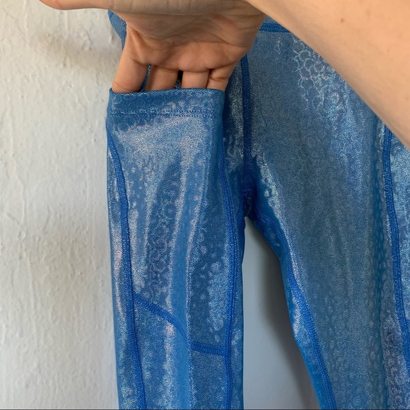 ZYIA Light N Tight Blue Mermaid Hi-Rise Capri Leggings - Picture 10 of 13